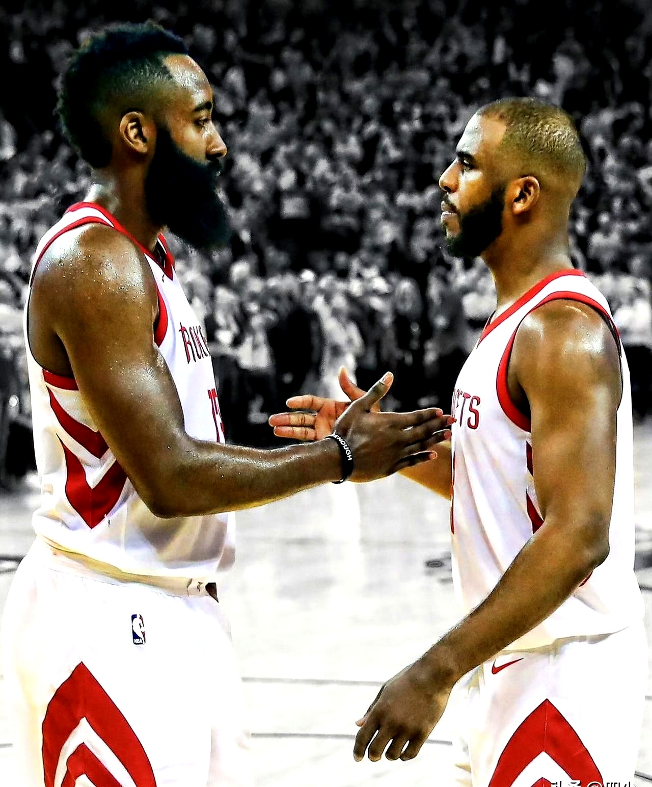 洛杉矶快船发布备战花絮；赛后门线救险；中超任务艰巨；阵容厚度经受考验